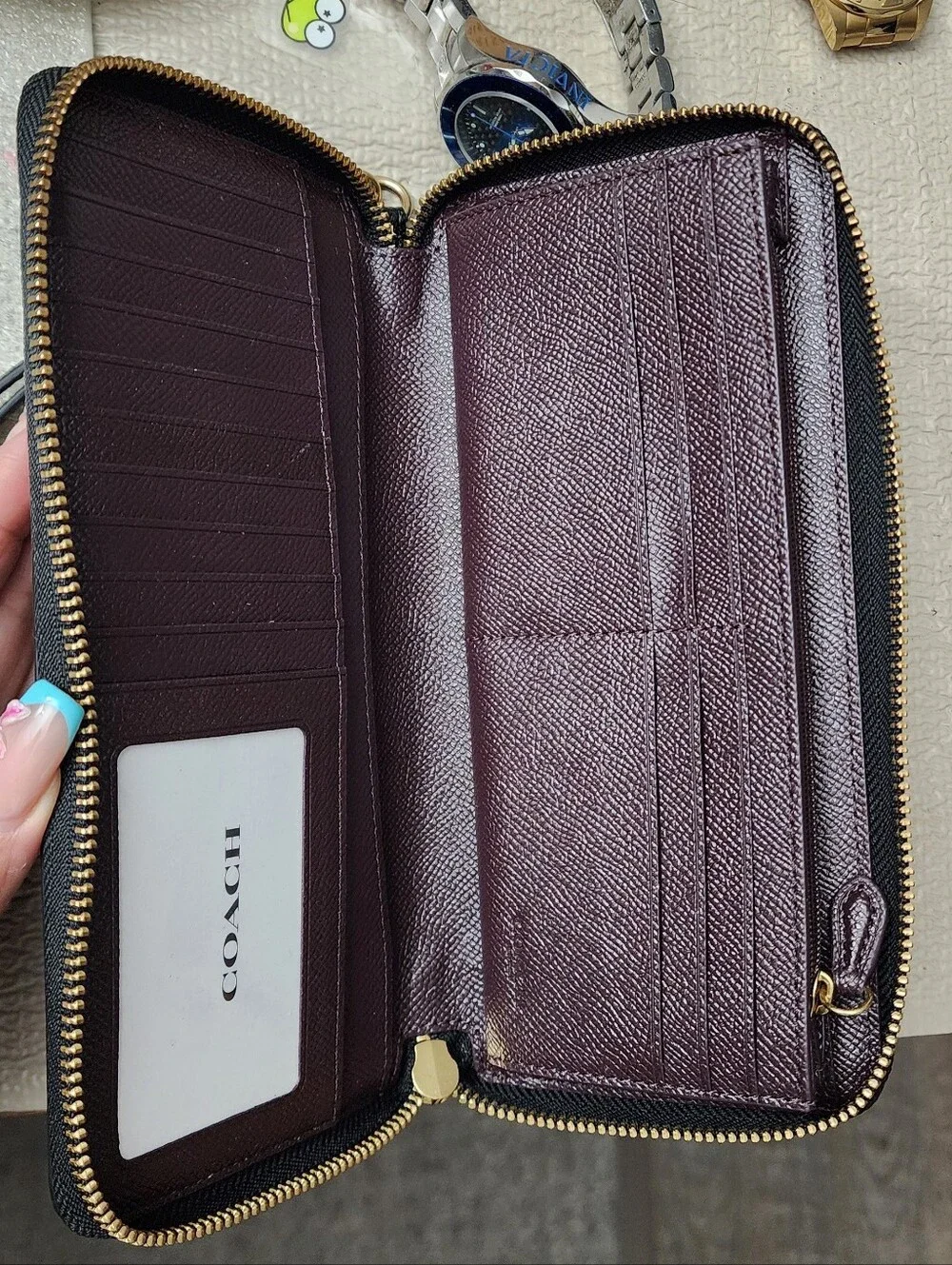 NWOT Coach Black Pebbled Leather Zip Wallet with Gold 'C' Logo